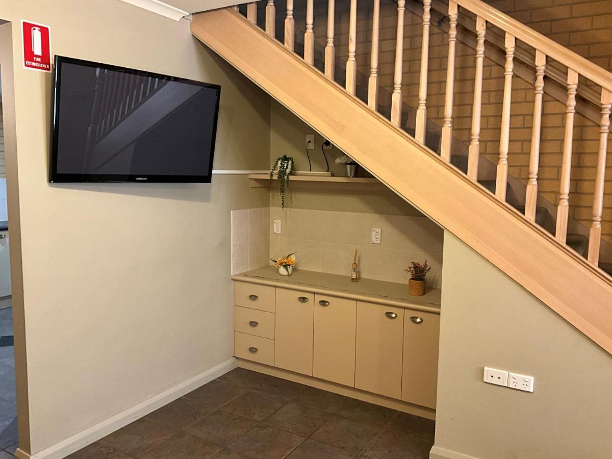 Albury Georgian Motel & Suites Εξωτερικό φωτογραφία